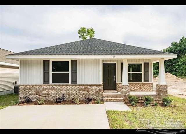 Property at 8053 Westpointe Ln Unit 10B, Pensacola, FL 32506, 3 beds, 2 baths