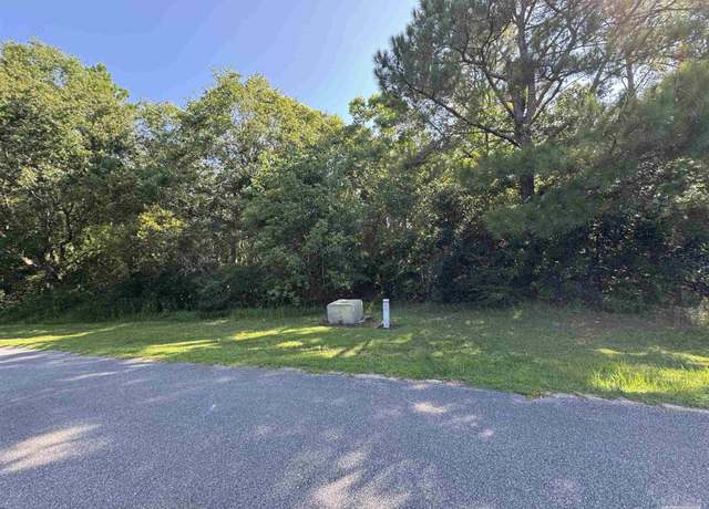 Property at 7538 Casa Grande Cir, Milton, FL 32583