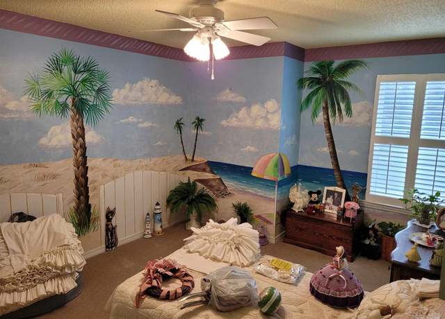 Property at 3216 Tallship Ln, Pensacola, FL 32526, 4 beds, 2 baths