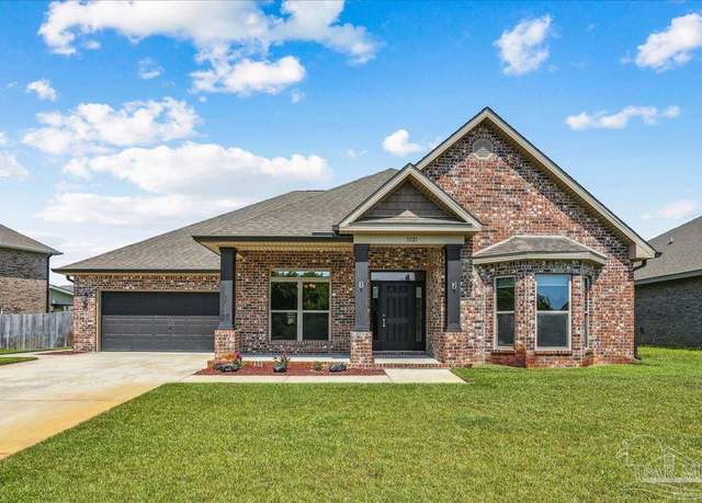 Property at 3521 Turquoise Dr, Navarre, FL 32566, 5 beds, 3 baths