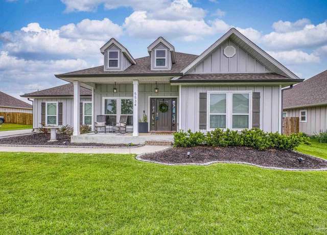 Property at 5534 Blake Ln, Pace, FL 32571, 5 beds, 3 baths