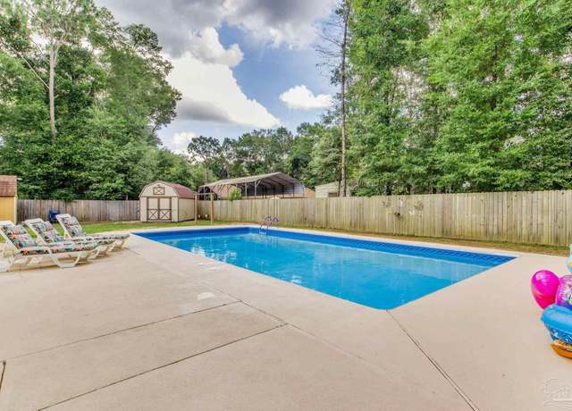 Property at 5945 Pamela Dr, Milton, FL 32570, 3 beds, 2 baths