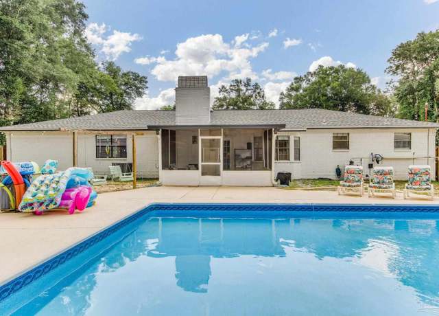 Property at 5945 Pamela Dr, Milton, FL 32570, 3 beds, 2 baths
