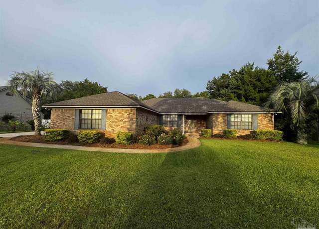 Property at 2554 Holley Pl, Navarre, FL 32566, 3 beds, 2 baths