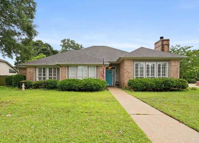 Property at 2717 Woodbreeze Dr, Cantonment, FL 32533, 3 beds, 2 baths