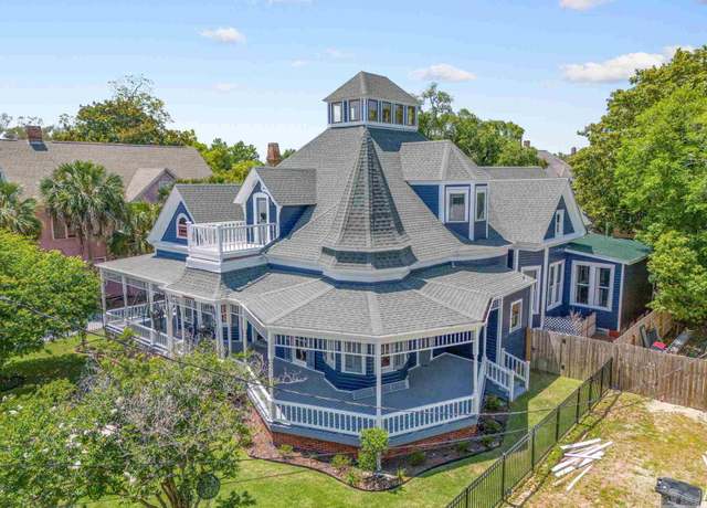Property at 14 W Gadsden St, Pensacola, FL 32501, 6 beds, 3.5 baths