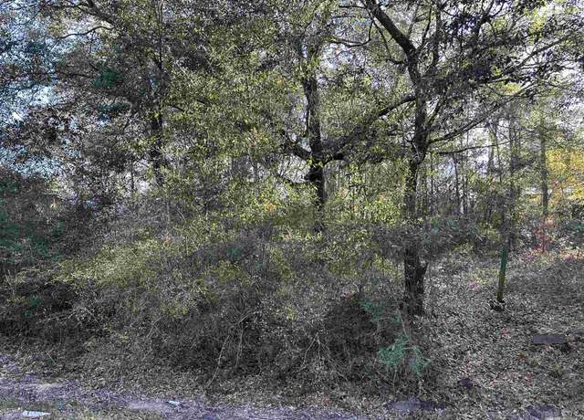 Property at 3900 Legend Creek Dr, Pace, FL 32571