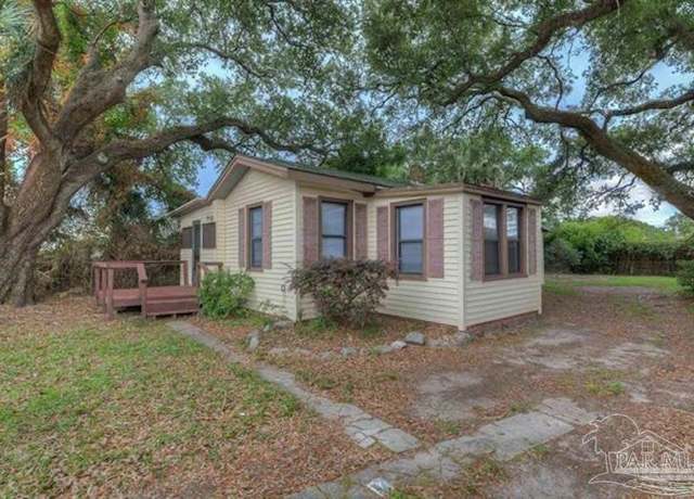 Property at 1717 W Government St, Pensacola, FL 32502, 2 beds, 1 bath