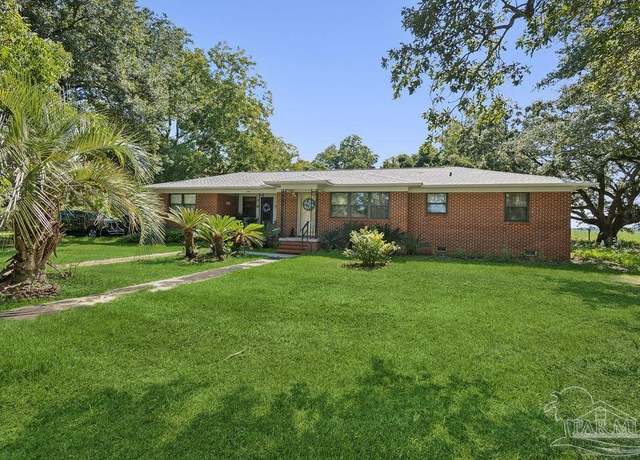 Property at 8806 Hwy 89, Milton, FL 32570, 3 beds, 1.5 baths