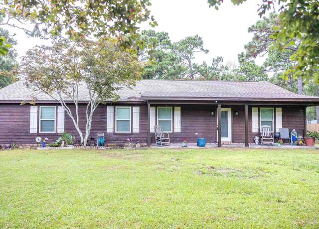 Property at 3495 Chief Mate Dr, Pensacola, FL 32506, 3 beds, 2 baths