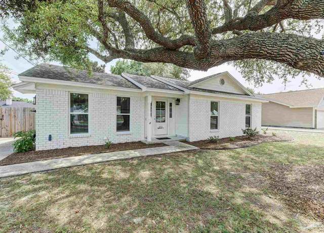 Property at 4717 Kitty Hawk Cir, Gulf Breeze, FL 32563, 3 beds, 2 baths