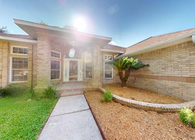 Property at 10111 Bristol Park Rd, Cantonment, FL 32533, 4 beds, 2 baths