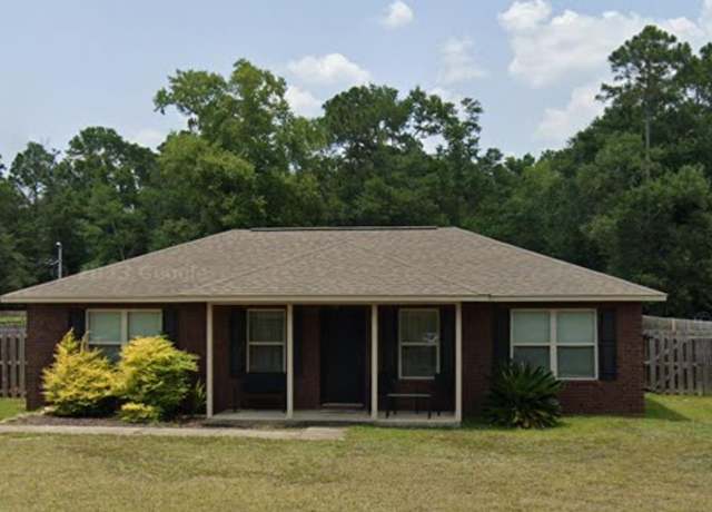 Property at 6558 Warren Rd, Milton, FL 32583, 3 beds, 2 baths