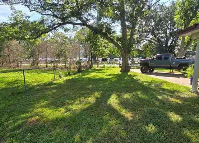 Property at 4816 W Spencer Field Rd, Pace, FL 32571, 4 beds, 3 baths