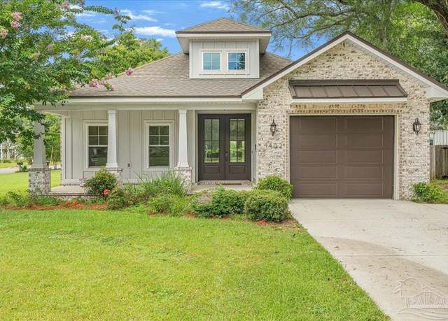 Property at 1402 E Fisher St, Pensacola, FL 32503, 3 beds, 2.5 baths