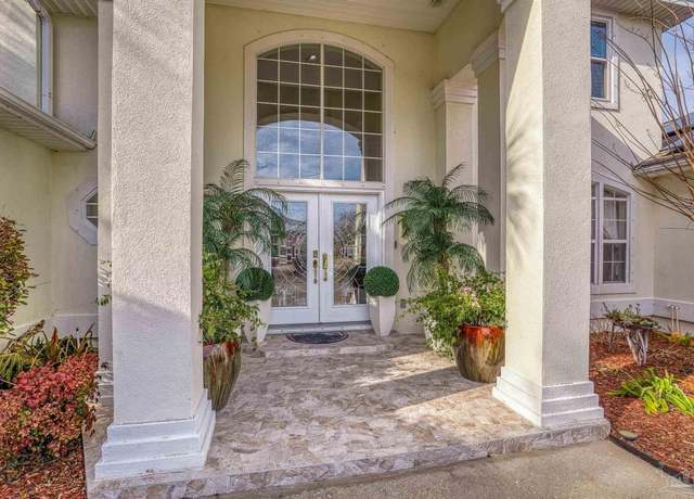 Property at 22 Bartlett Cir, Pensacola, FL 32505, 5 beds, 3.5 baths