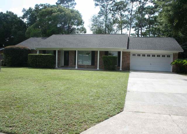 Property at 5935 Adelyn Rd, Pensacola, FL 32504, 3 beds, 2 baths