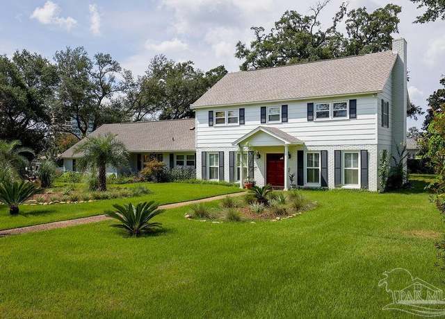 Property at 111 Country Club Rd, Pensacola, FL 32507, 5 beds, 3.5 baths