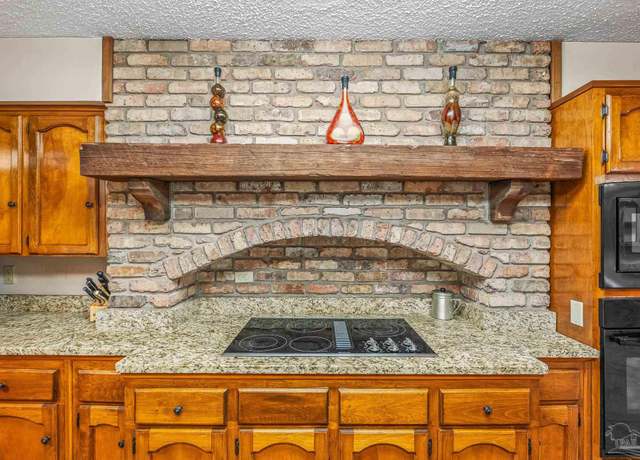 Property at 4901 Skipper Ln, Pace, FL 32571, 3 beds, 2.5 baths
