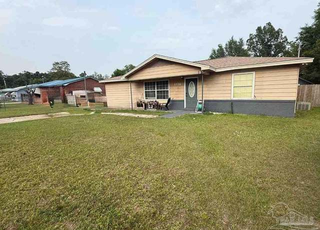 Property at 5776 Hickory St, Milton, FL 32570, 4 beds, 2 baths