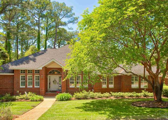 Property at 4200 Madura Rd, Gulf Breeze, FL 32563, 4 beds, 2.5 baths