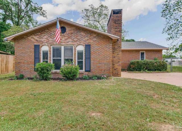 Property at 6400 Birkhead Dr, Pensacola, FL 32506, 3 beds, 2 baths