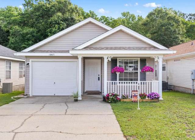 Property at 1067 Brownfield Rd, Pensacola, FL 32526, 3 beds, 2 baths