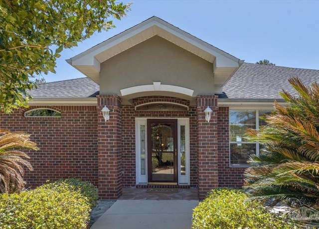 Property at 2649 W Highway 98, Mary Esther, FL 32569, 4 beds, 3.5 baths