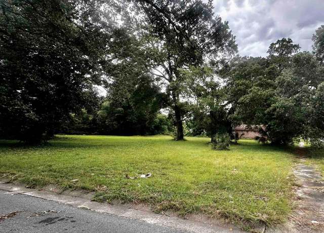 Property at 1005 W Lloyd St, Pensacola, FL 32501