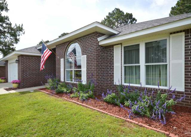 Property at 5735 Farrel Way, Milton, FL 32583, 3 beds, 2 baths
