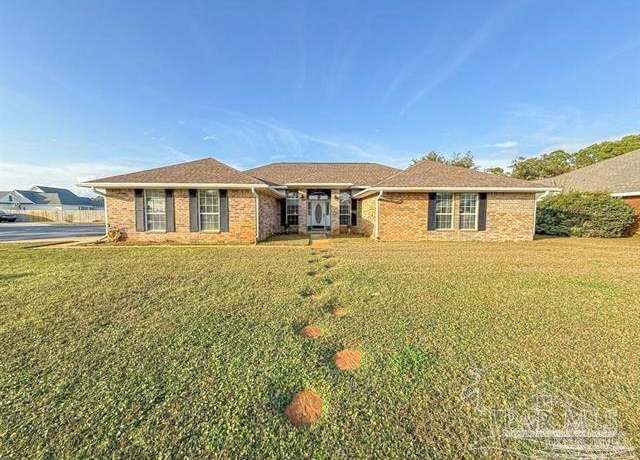 Property at 5020 Lantana Dr, Gulf Breeze, FL 32563, 4 beds, 2 baths