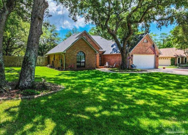 Property at 2574 1st Ct, Navarre, FL 32566, 3 beds, 2.5 baths