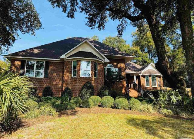 Property at 4700 Bohemia Dr, Pensacola, FL 32504, 4 beds, 3 baths