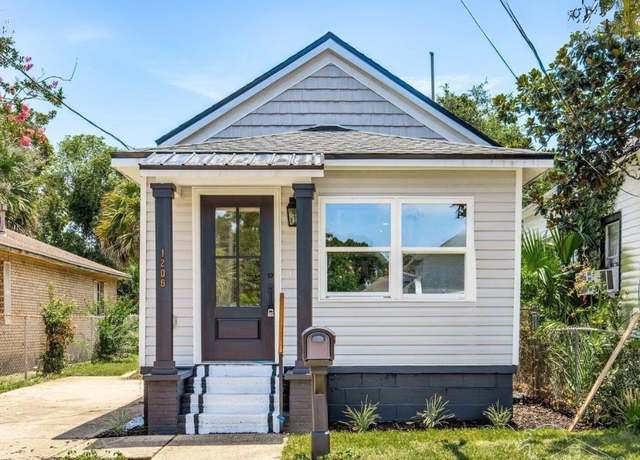 Property at 1206 N 7th Ave, Pensacola, FL 32503, 2 beds, 2 baths