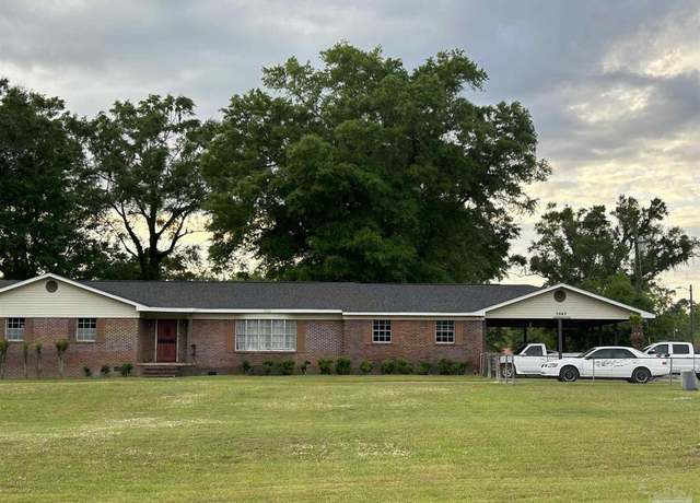 Property at 7540 Jefferson Ave, Century, FL 32535, 3 beds, 2 baths