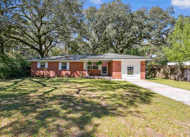 Property at 5989 Pursley Ave, Pensacola, FL 32526, 3 beds, 1.5 baths