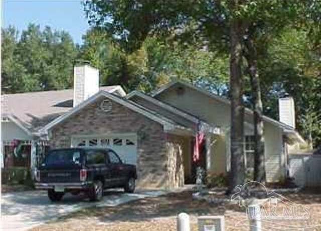 Property at 3130 Station Ct, Pensacola, FL 32504, 3 beds, 2 baths