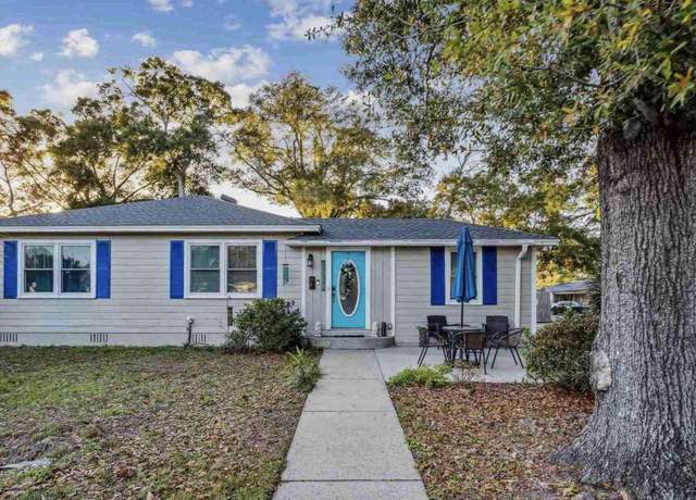 Property at 1915 N A St, Pensacola, FL 32501, 3 beds, 2 baths