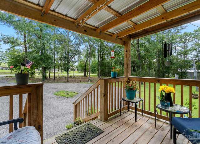 Property at 9997 American Farms Rd, Milton, FL 32583, 3 beds, 2 baths