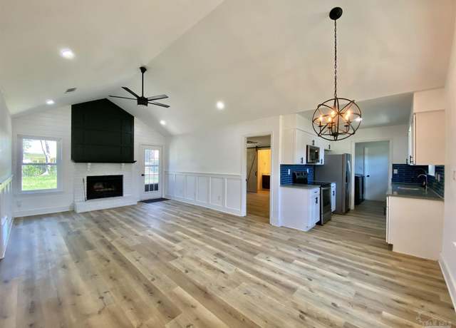 Property at 6458 Greenwell St, Pensacola, FL 32526, 3 beds, 2 baths