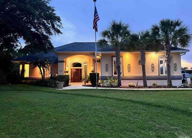 Property at 2515 Masters Blvd, Navarre, FL 32566, 4 beds, 2.5 baths