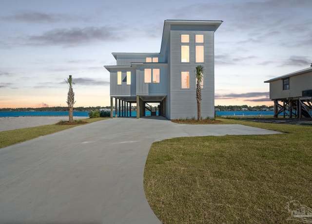Property at 328 Sunrise Dr, Gulf Shores, AL 36542, 4 beds, 4.5 baths