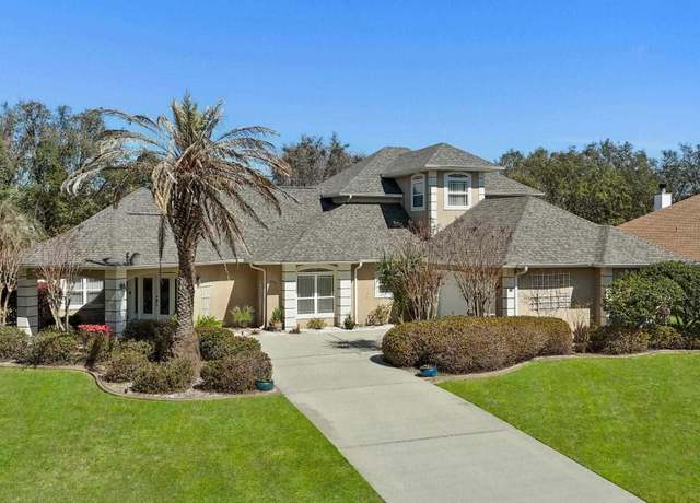 Property at 2756 Muirfield Dr, Navarre, FL 32566, 4 beds, 3.5 baths