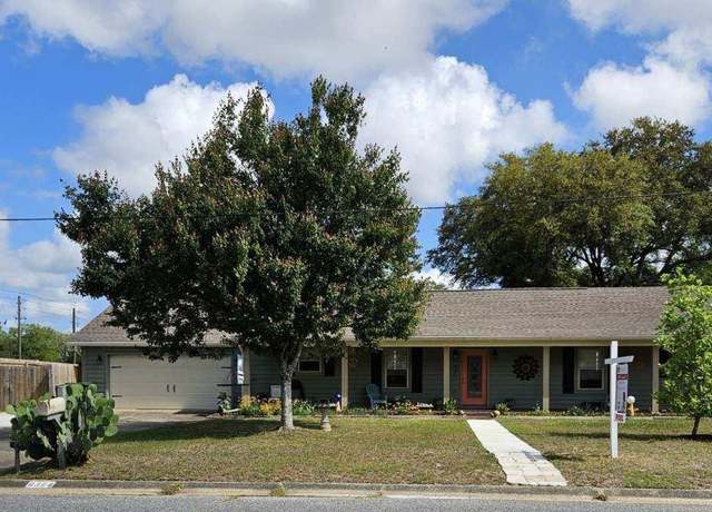 Property at 8364 Stanton Pl, Pensacola, FL 32526, 3 beds, 2 baths