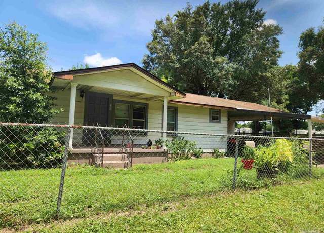 Property at 2004 Glenwood Ave, Pensacola, FL 32505, 3 beds, 1 bath