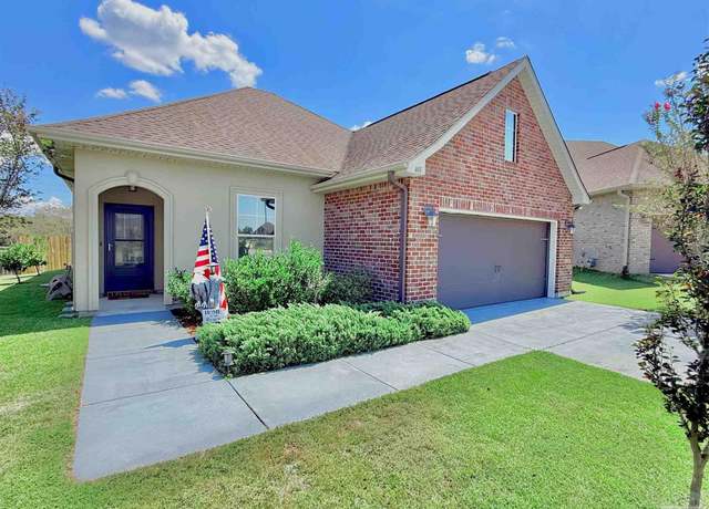 Property at 401 Waterbury Ct, Cantonment, FL 32533, 3 beds, 2 baths