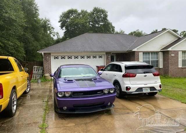 Property at 7449 Johnson Rd, Milton, FL 32583, 3 beds, 2 baths