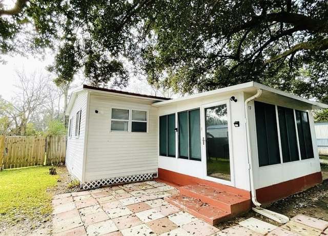 Property at 27 E Devane St, Pensacola, FL 32534, 2 beds, 1 bath
