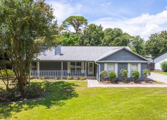 Property at 2833 Via Roma Ct, Gulf Breeze, FL 32563, 3 beds, 2 baths