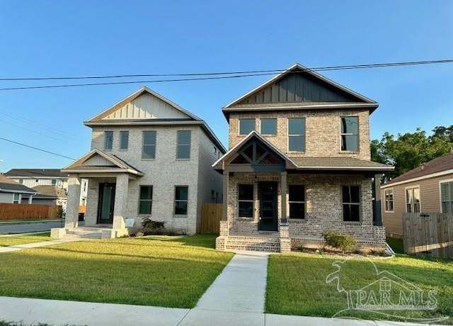Property at 1001 W Wright St, Pensacola, FL 32502, 4 beds, 3 baths